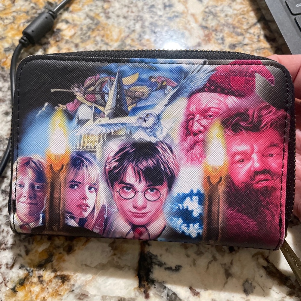 Loungefly Harry Potter Clutch - Black, Red, Blue